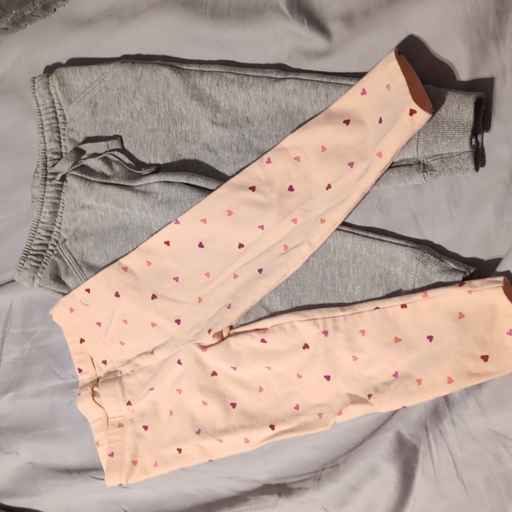 Girls size 2T Cat & Jack jogging pants and heart leggings